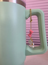Load image into Gallery viewer, Letter "O" Tumbler Charm
