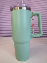 Load image into Gallery viewer, Letter "Q" Tumbler Charm

